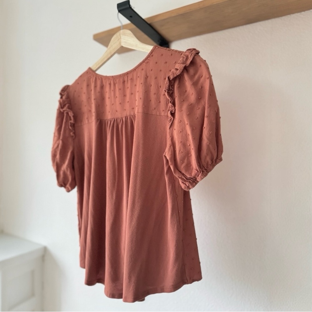 Swiss Dot Crocheted Top (S-M) - Picture 4 of 9
